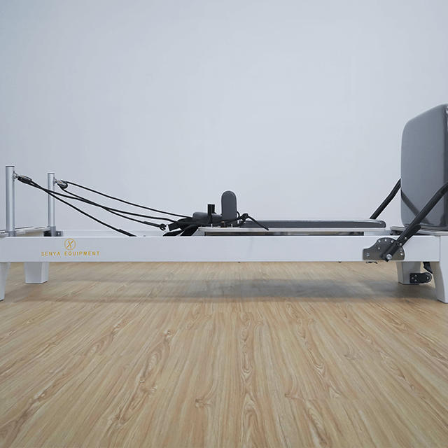 Equipo de rehabilitaci&oacute;n Reformador de yoga de madera blanca Pilates en venta Gimnasio Pilates Reformer